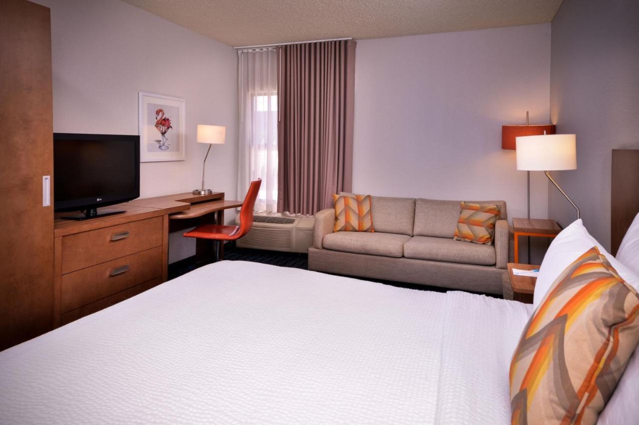 Fairfield Inn Las Vegas Convention Center Екстериор снимка
