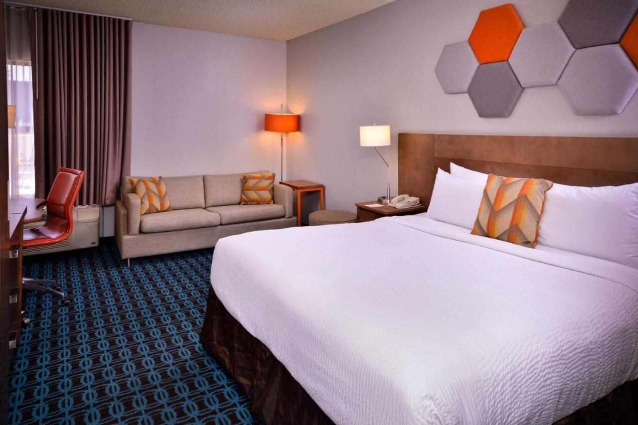 Fairfield Inn Las Vegas Convention Center Екстериор снимка